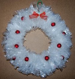 christmas-wreath-plastic-bags
